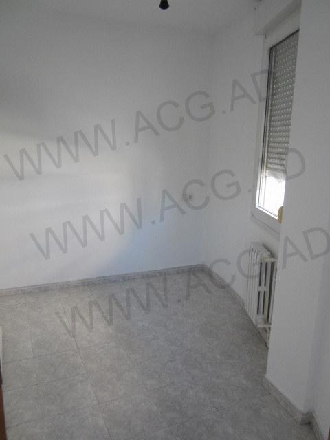 Appartment for rent in santa coloma